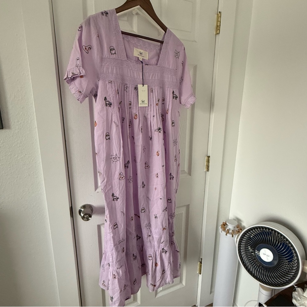 Printfresh Embroidered Pintuck Halloween Nightgown - Picture 4 of 6
